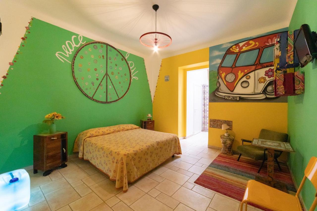 Art Rooms Joyful People Alberobello Eksteriør billede